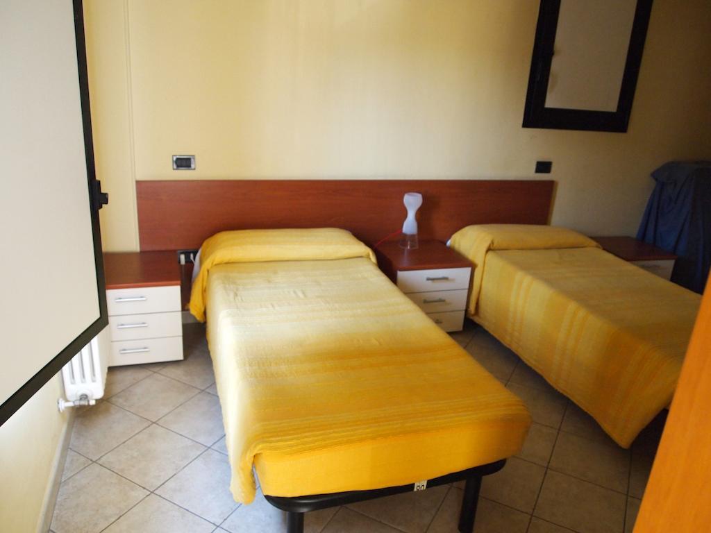 Hotel Caffetteria Dell'Angolo Borghetto Secondo Exteriér fotografie