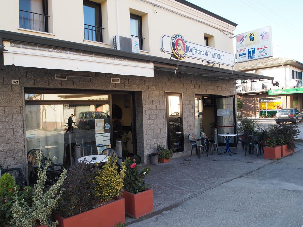Hotel Caffetteria Dell'Angolo Borghetto Secondo Exteriér fotografie