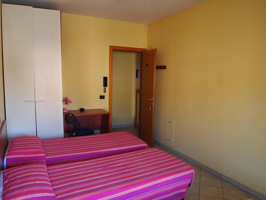 Hotel Caffetteria Dell'Angolo Borghetto Secondo Pokoj fotografie